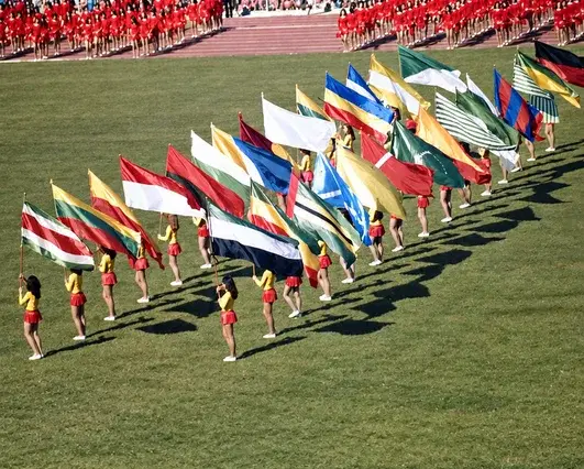 Abanderadas en el desfile inaugural de unos Juegos Nacionales.